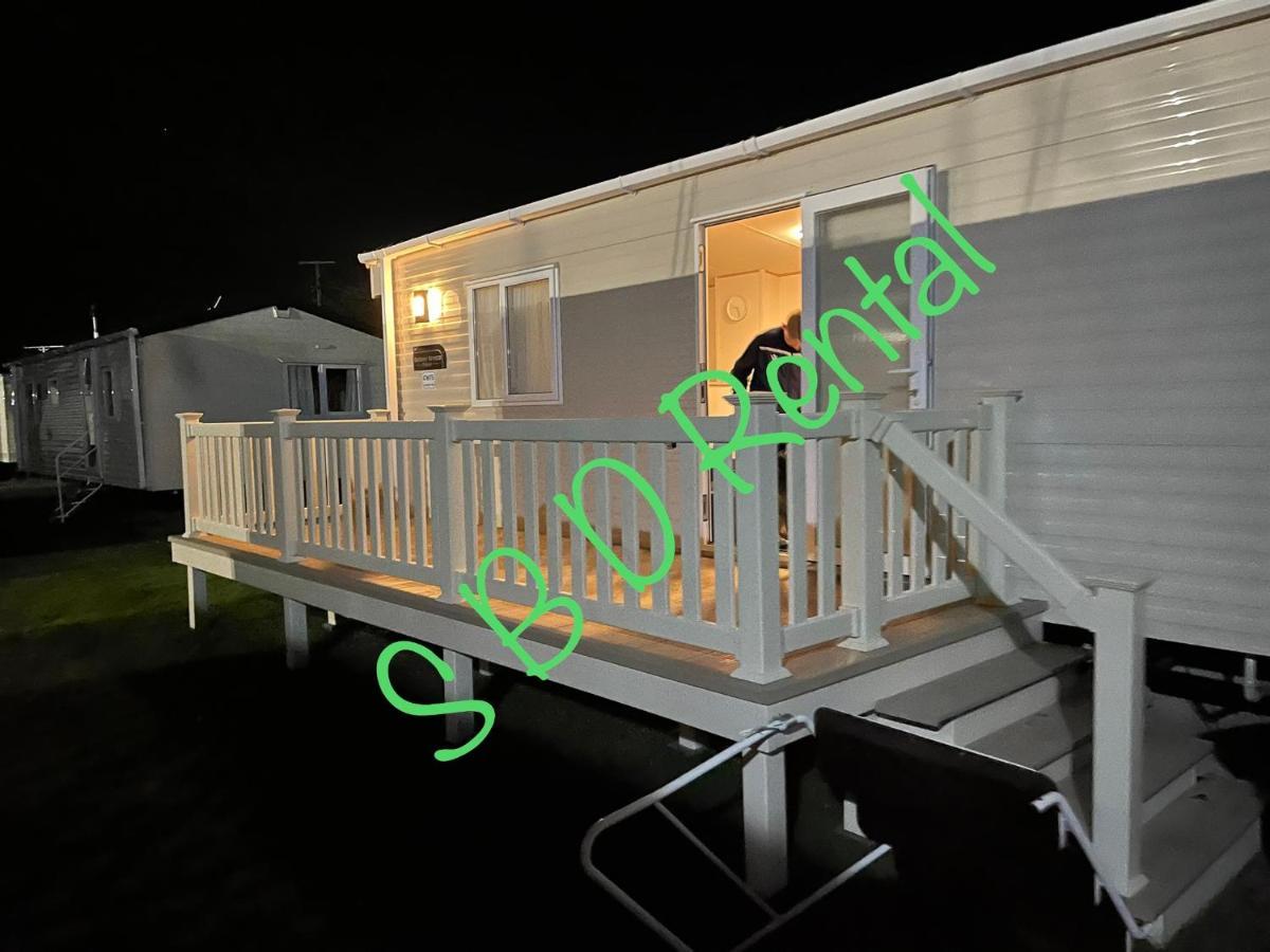 Summer Breeze Deluxe Caravan Rental Saint Osyth エクステリア 写真