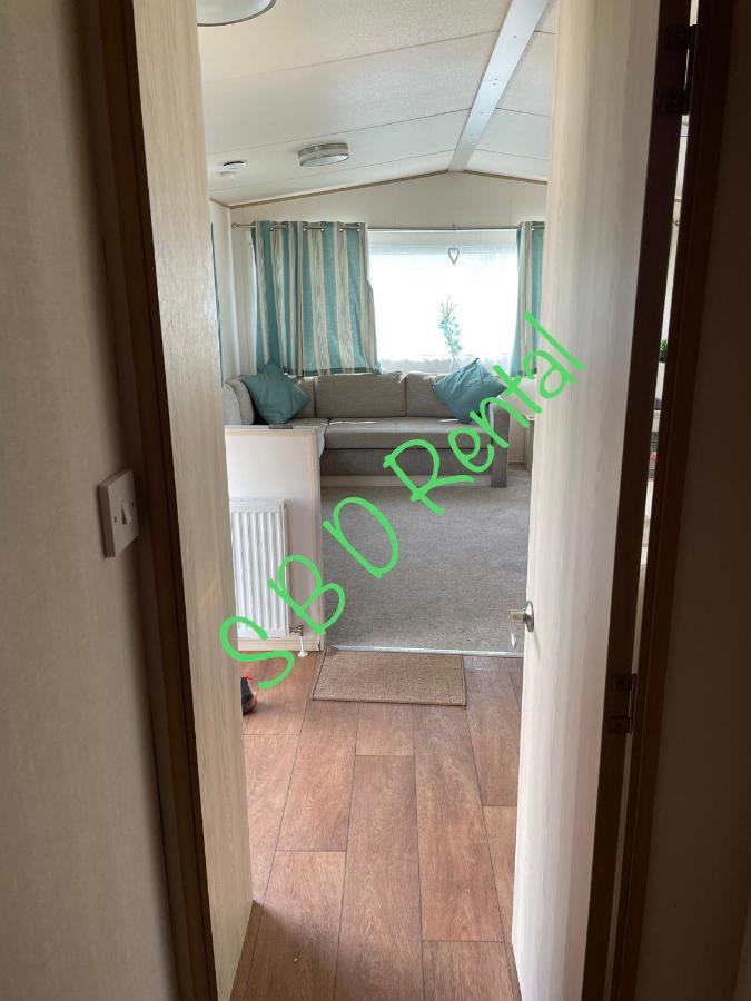Summer Breeze Deluxe Caravan Rental Saint Osyth エクステリア 写真