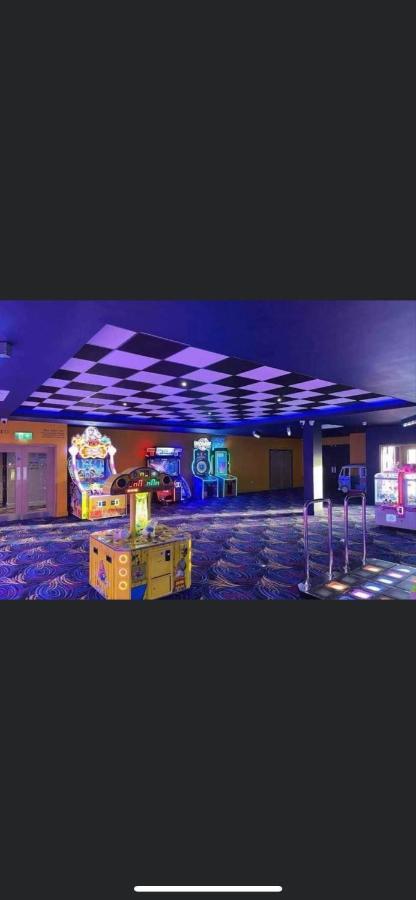 Summer Breeze Deluxe Caravan Rental Saint Osyth エクステリア 写真